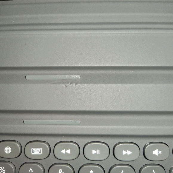 Zagg ZKB11FBB34 PRO Keys Detachable Bluetooth Keyboard - for iPAD PRO 11 - Picture 10 of 13